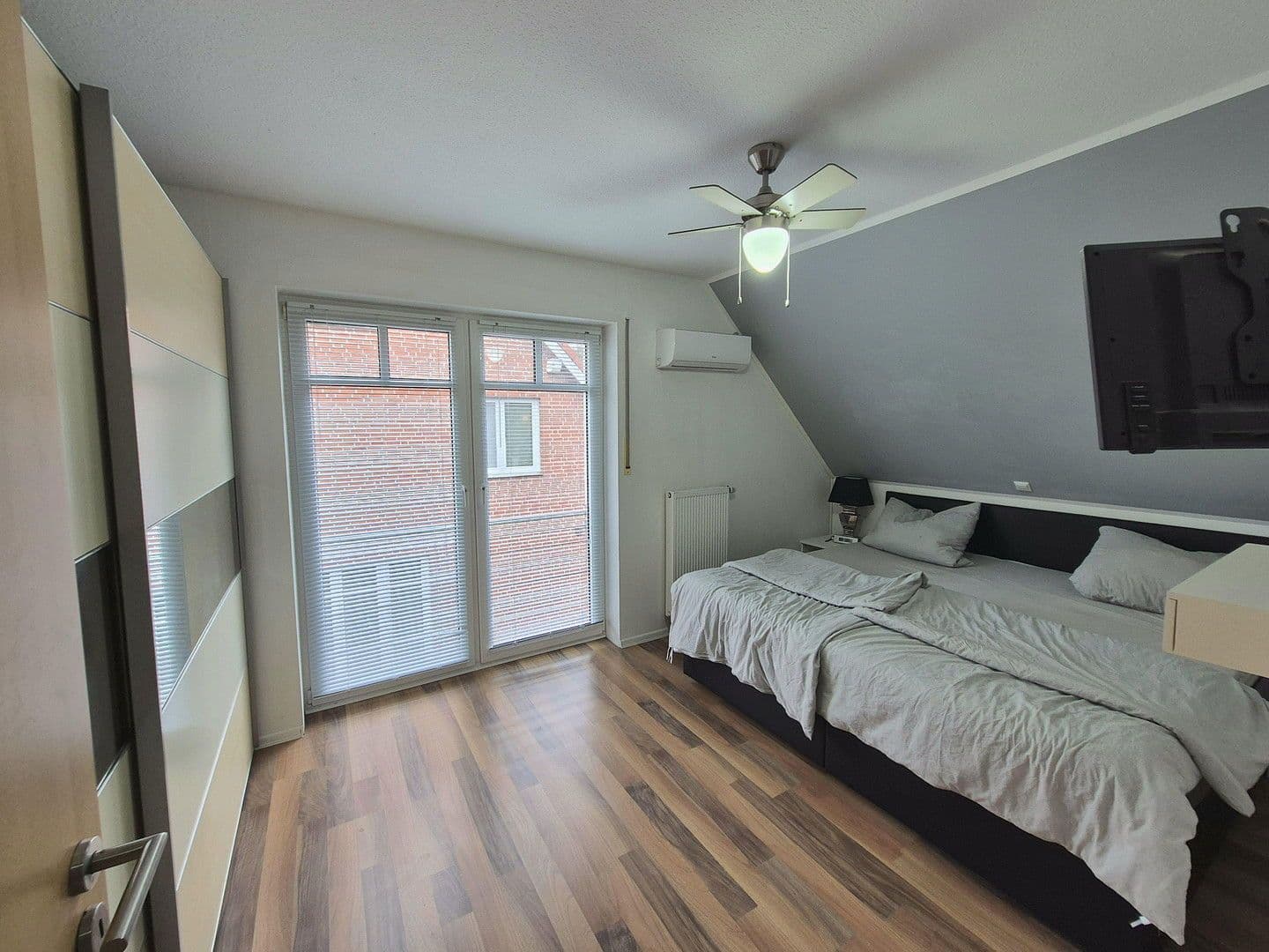 Prodej domu 125 m², pozemek 375 m², Gütersloh, Severní Porýní-Vestfálsko Prodej domu 125 m², pozemek 375 m², Gütersloh, Severní Porýní-Vestfálsko