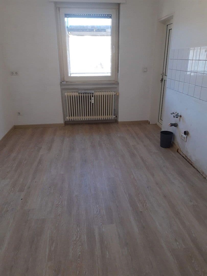 Pronájem bytu 3+1 81 m², Zweibrücken, Porýní-Falc Pronájem bytu 3+1 81 m², Zweibrücken, Porýní-Falc