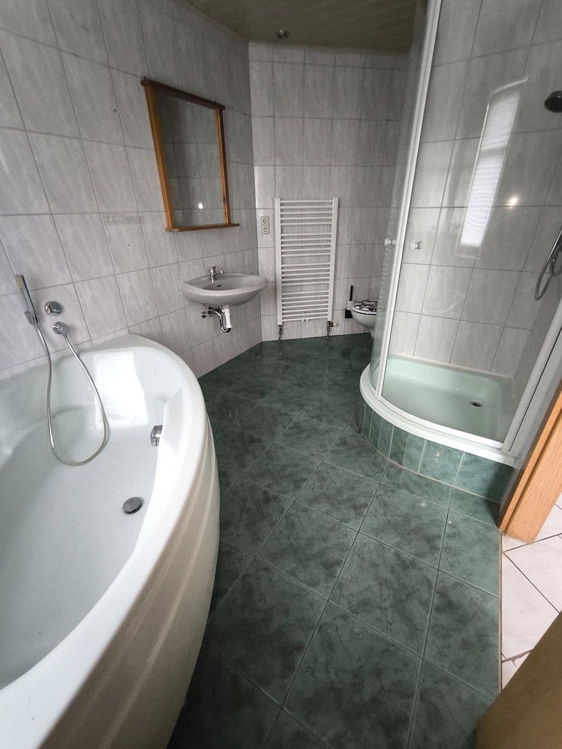 Pronájem bytu 4+1 115 m², Chemnitztalstraße 159, Chemnitz, Sasko Pronájem bytu 4+1 115 m², Chemnitztalstraße 159, Chemnitz, Sasko