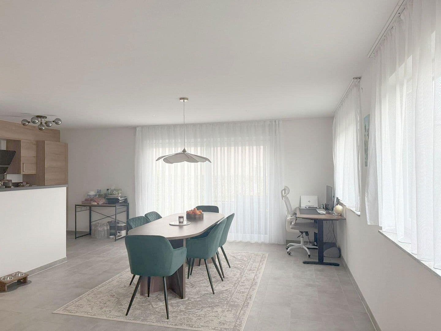 Pronájem bytu 2+1 85 m², Bruchsal, Bádensko-Württembersko Pronájem bytu 2+1 85 m², Bruchsal, Bádensko-Württembersko