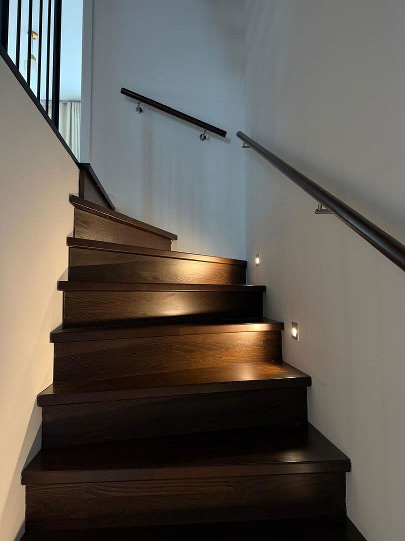 Prodej domu 119 m², pozemek 395 m², Norderstedt, Šlesvicko-Holštýnsko Prodej domu 119 m², pozemek 395 m², Norderstedt, Šlesvicko-Holštýnsko