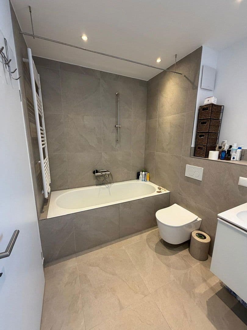 Prodej domu 119 m², pozemek 395 m², Norderstedt, Šlesvicko-Holštýnsko Prodej domu 119 m², pozemek 395 m², Norderstedt, Šlesvicko-Holštýnsko