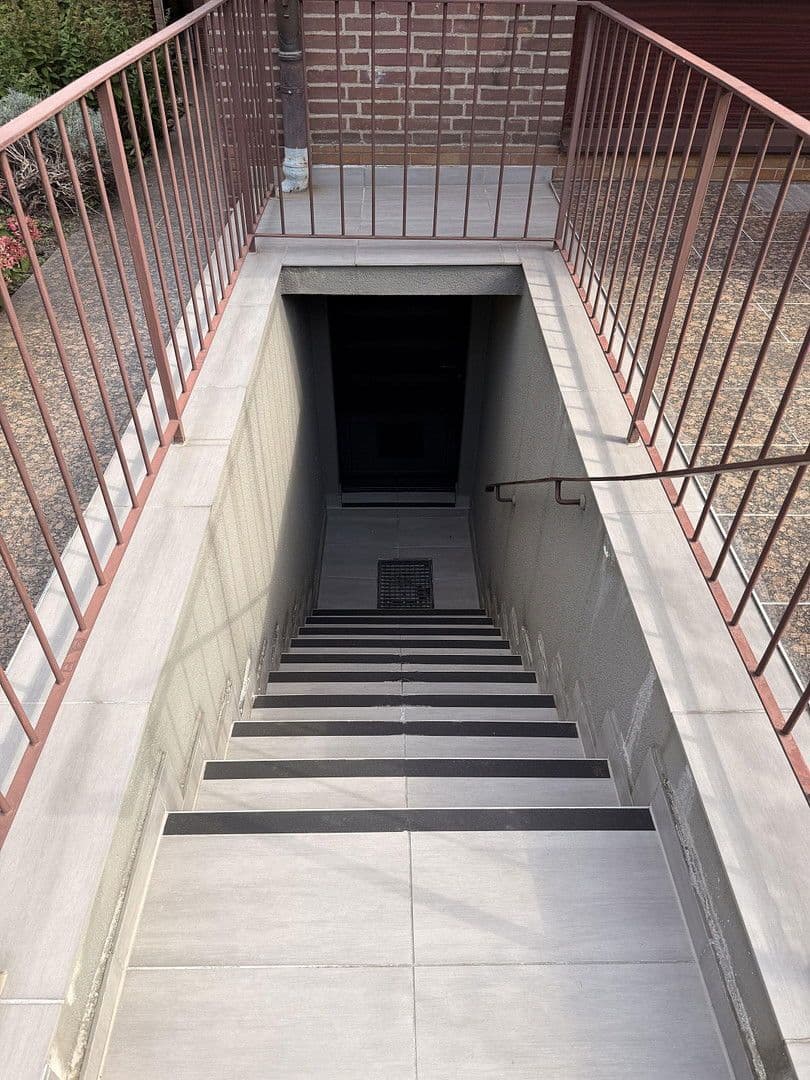 Prodej domu 145 m², pozemek 280 m², Essen, Severní Porýní-Vestfálsko Prodej domu 145 m², pozemek 280 m², Essen, Severní Porýní-Vestfálsko