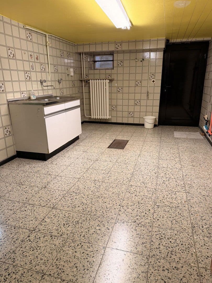 Prodej domu 145 m², pozemek 280 m², Essen, Severní Porýní-Vestfálsko Prodej domu 145 m², pozemek 280 m², Essen, Severní Porýní-Vestfálsko