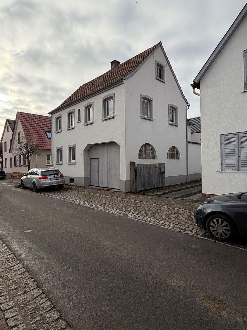 Prodej domu 120 m², pozemek 250 m², Lehrgasse 6, Herxheim bei Landau/Pfalz, Porýní-Falc Prodej domu 120 m², pozemek 250 m², Lehrgasse 6, Herxheim bei Landau/Pfalz, Porýní-Falc