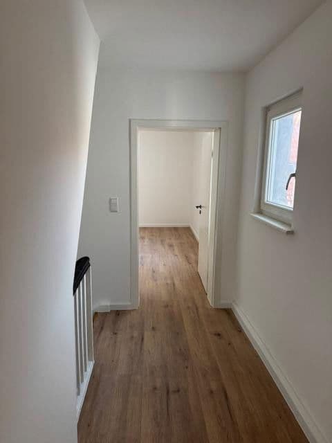 Prodej domu 120 m², pozemek 250 m², Lehrgasse 6, Herxheim bei Landau/Pfalz, Porýní-Falc Prodej domu 120 m², pozemek 250 m², Lehrgasse 6, Herxheim bei Landau/Pfalz, Porýní-Falc