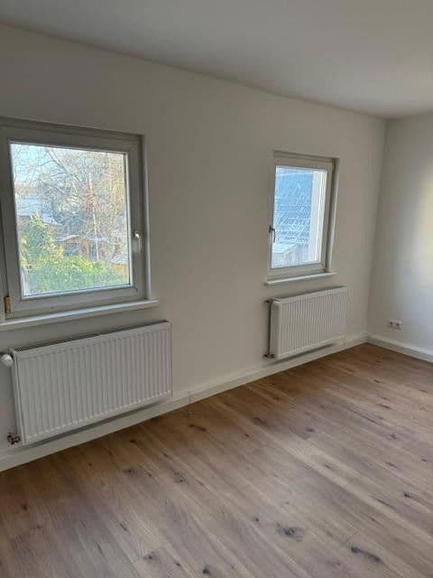 Prodej domu 120 m², pozemek 250 m², Lehrgasse 6, Herxheim bei Landau/Pfalz, Porýní-Falc Prodej domu 120 m², pozemek 250 m², Lehrgasse 6, Herxheim bei Landau/Pfalz, Porýní-Falc