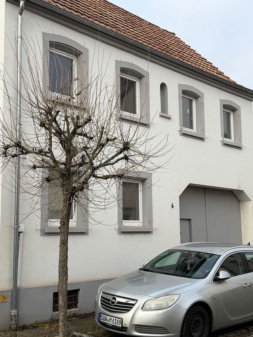 Prodej domu 120 m², pozemek 250 m², Lehrgasse 6, Herxheim bei Landau/Pfalz, Porýní-Falc Prodej domu 120 m², pozemek 250 m², Lehrgasse 6, Herxheim bei Landau/Pfalz, Porýní-Falc
