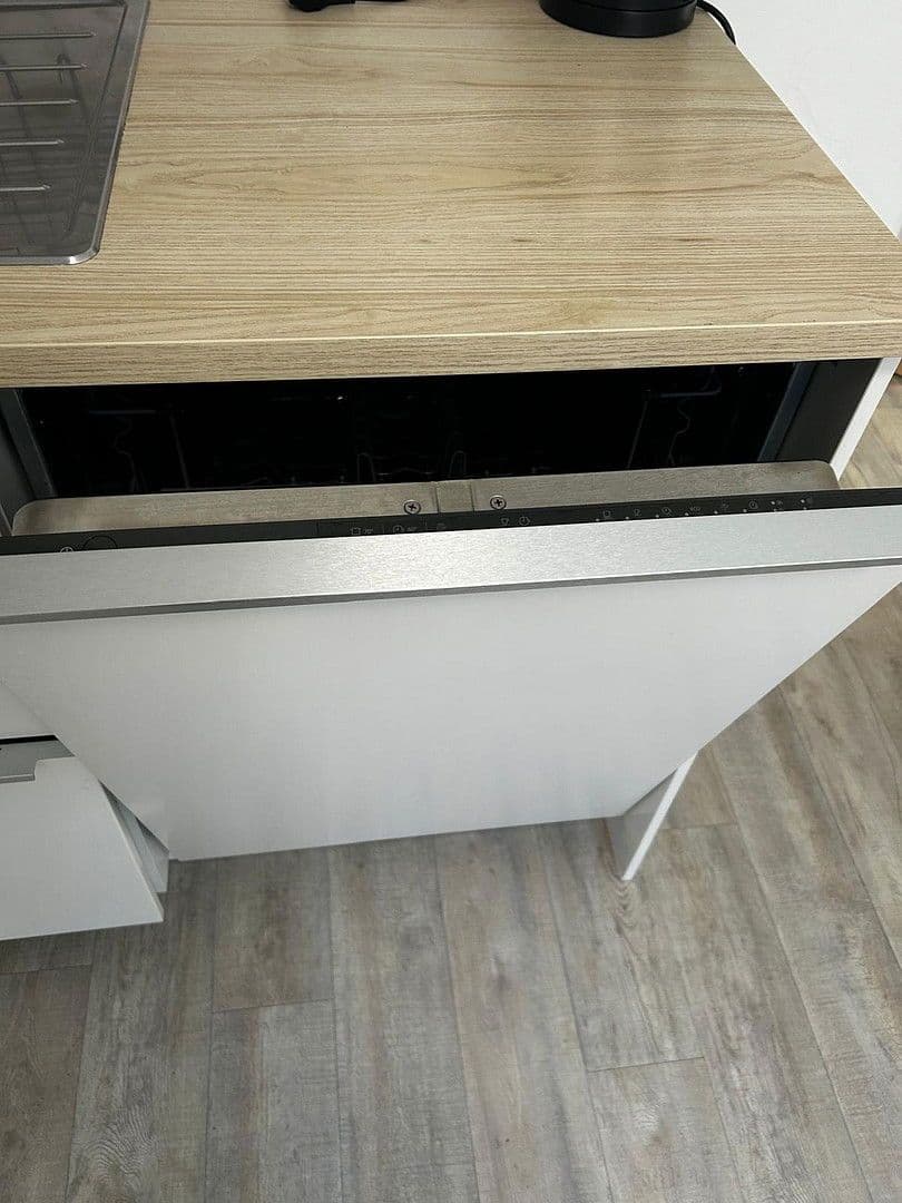 Pronájem bytu 2+1 55 m², Fasanenstraße 18, Mannheim, Bádensko-Württembersko Pronájem bytu 2+1 55 m², Fasanenstraße 18, Mannheim, Bádensko-Württembersko