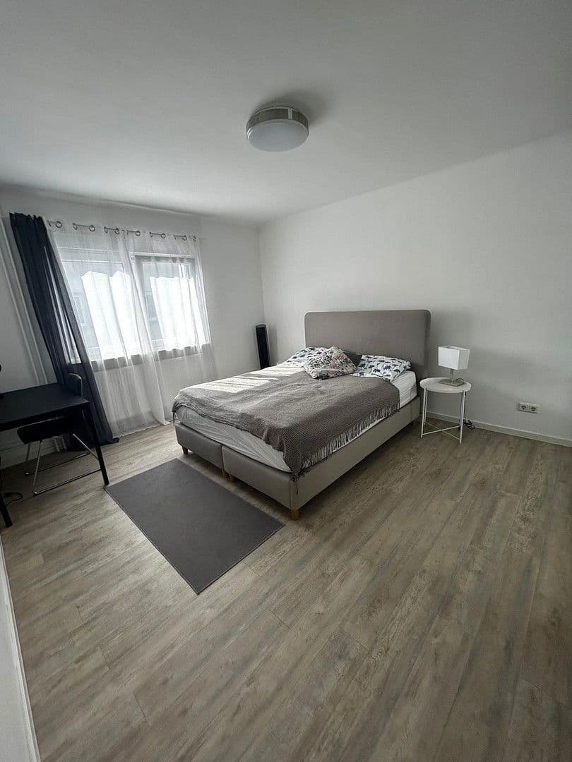 Pronájem bytu 2+1 55 m², Fasanenstraße 18, Mannheim, Bádensko-Württembersko Pronájem bytu 2+1 55 m², Fasanenstraße 18, Mannheim, Bádensko-Württembersko