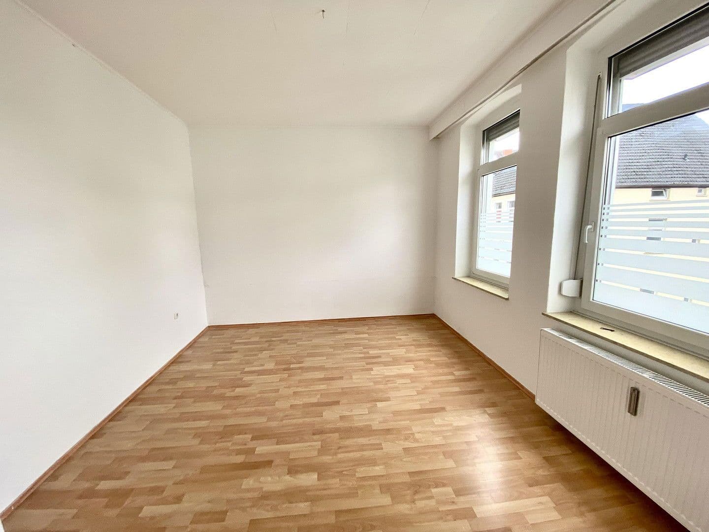 Pronájem bytu 3+1 64 m², Osningstr. 20, Osnabrück, Dolní Sasko Pronájem bytu 3+1 64 m², Osningstr. 20, Osnabrück, Dolní Sasko