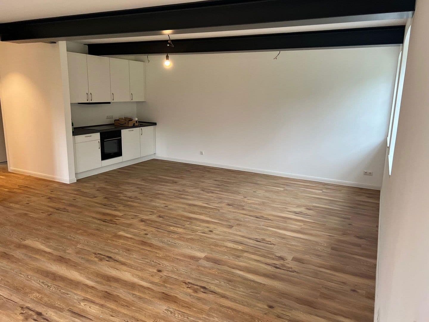 Pronájem bytu 3+1 100 m², Rahlstedter Dorfplatz 4, Hamburg, Hamburg Pronájem bytu 3+1 100 m², Rahlstedter Dorfplatz 4, Hamburg, Hamburg