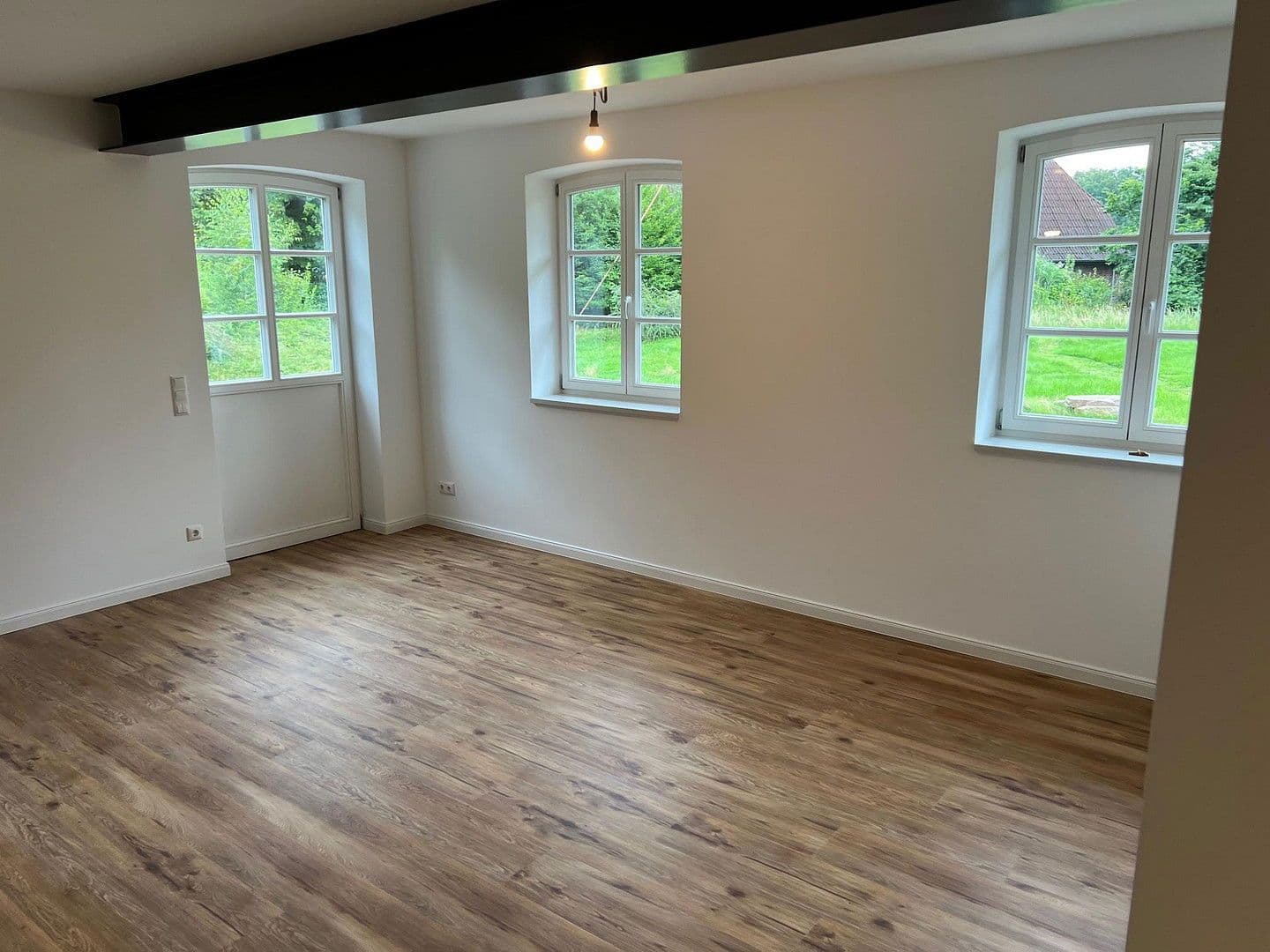 Pronájem bytu 3+1 100 m², Rahlstedter Dorfplatz 4, Hamburg, Hamburg Pronájem bytu 3+1 100 m², Rahlstedter Dorfplatz 4, Hamburg, Hamburg