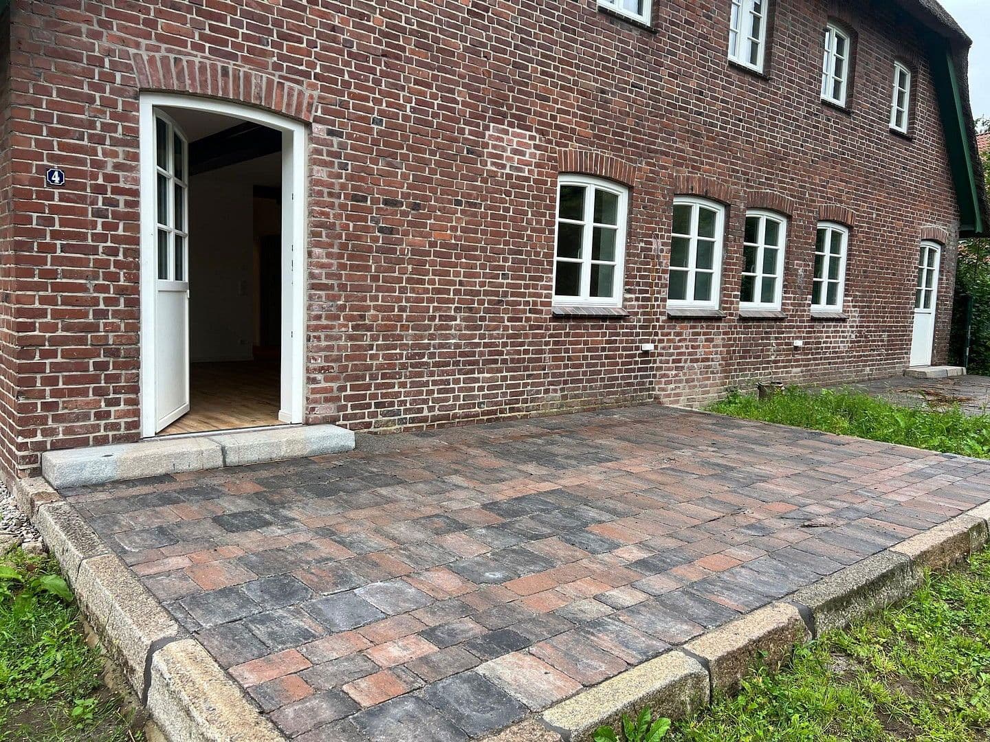 Pronájem bytu 3+1 100 m², Rahlstedter Dorfplatz 4, Hamburg, Hamburg Pronájem bytu 3+1 100 m², Rahlstedter Dorfplatz 4, Hamburg, Hamburg