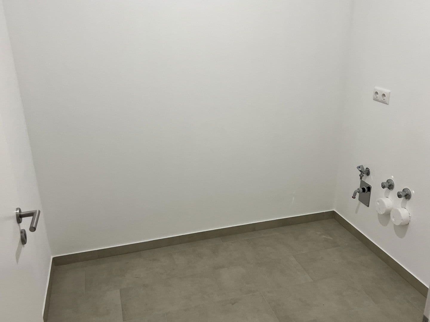 Pronájem bytu 3+1 100 m², Rahlstedter Dorfplatz 4, Hamburg, Hamburg Pronájem bytu 3+1 100 m², Rahlstedter Dorfplatz 4, Hamburg, Hamburg