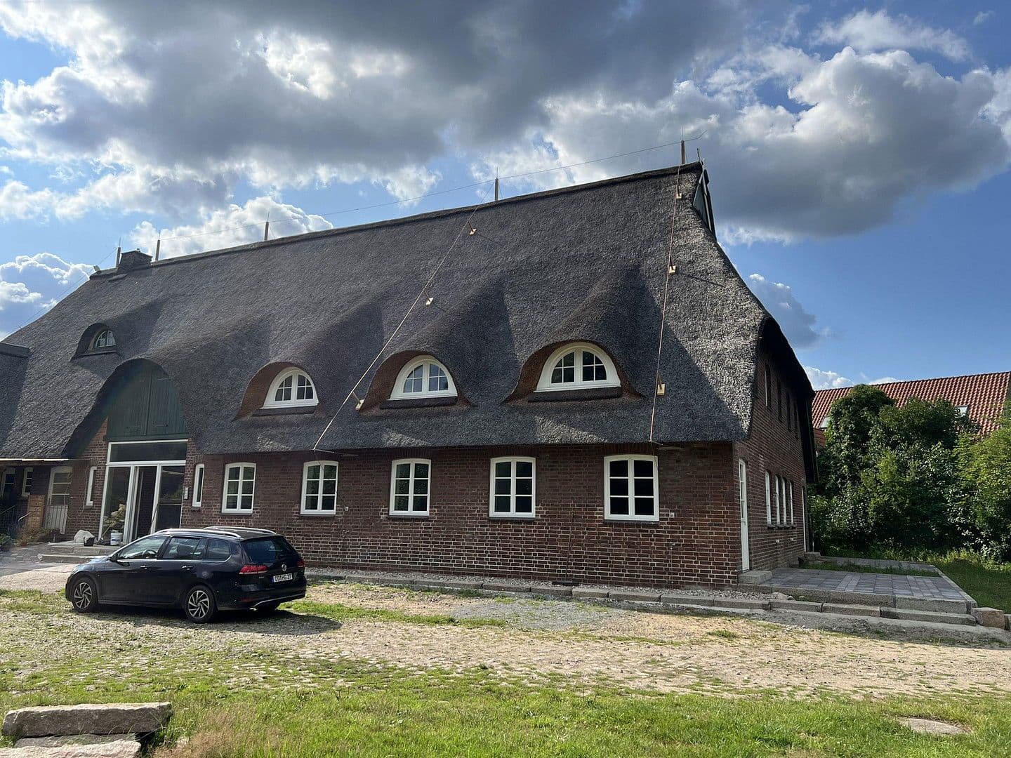 Pronájem bytu 3+1 100 m², Rahlstedter Dorfplatz 4, Hamburg, Hamburg Pronájem bytu 3+1 100 m², Rahlstedter Dorfplatz 4, Hamburg, Hamburg