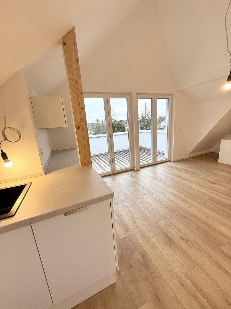 Pronájem bytu 3+1 92 m², Berlin, Berlín Pronájem bytu 3+1 92 m², Berlin, Berlín