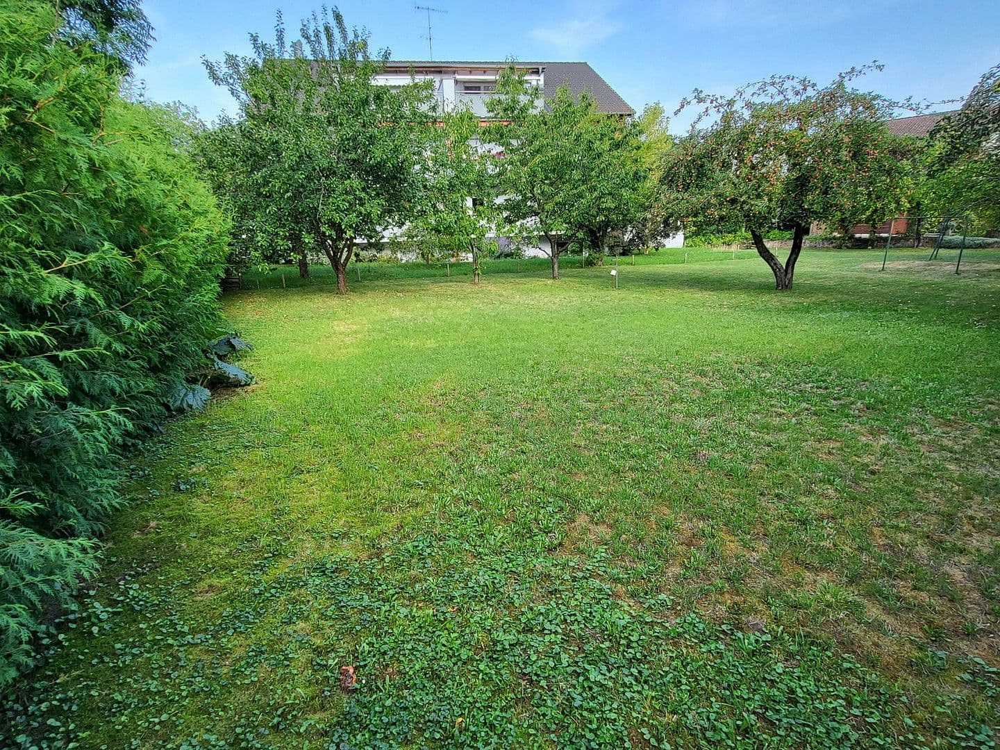 Prodej pozemku 1.315 m², Schloßweg 27, Marloffstein, Bavorsko Prodej pozemku 1.315 m², Schloßweg 27, Marloffstein, Bavorsko