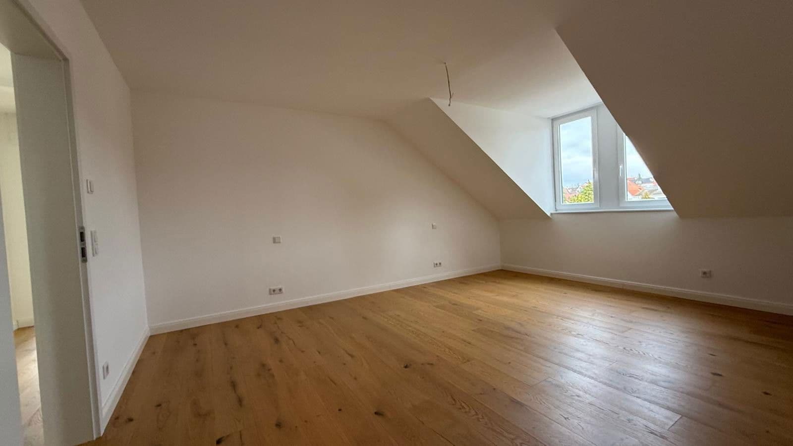 Pronájem bytu 3+1 83 m², Nieder-Olm, Porýní-Falc Pronájem bytu 3+1 83 m², Nieder-Olm, Porýní-Falc