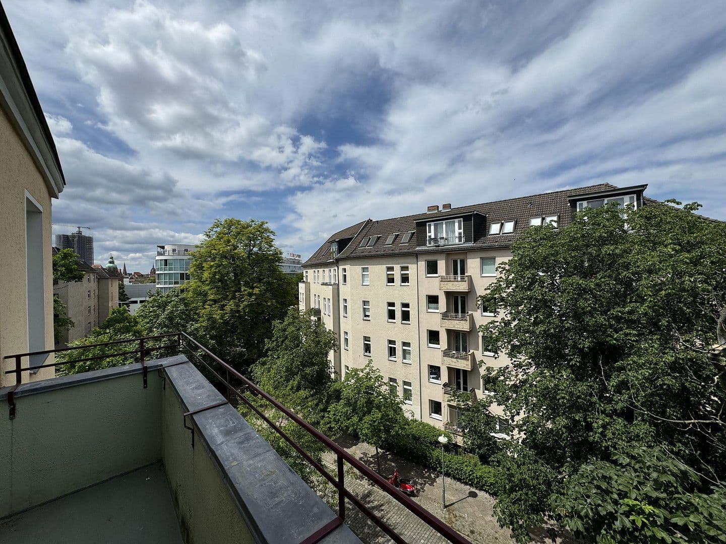 Prodej bytu 3+1 95 m², Külzer Straße 2, Berlin, Berlín Prodej bytu 3+1 95 m², Külzer Straße 2, Berlin, Berlín