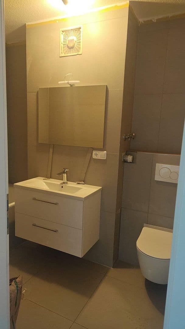 Pronájem bytu 3+1 88 m², Hechtsheim, Porýní-Falc Pronájem bytu 3+1 88 m², Hechtsheim, Porýní-Falc