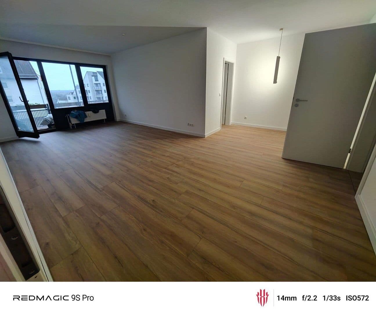 Pronájem bytu 3+1 88 m², Hechtsheim, Porýní-Falc Pronájem bytu 3+1 88 m², Hechtsheim, Porýní-Falc