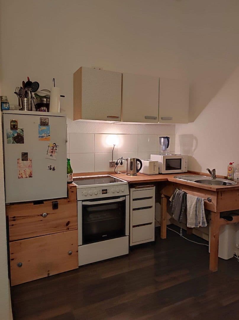 Pronájem bytu 2+1 38 m², Hatzfeldstraße 6, Düsseldorf, Severní Porýní-Vestfálsko Pronájem bytu 2+1 38 m², Hatzfeldstraße 6, Düsseldorf, Severní Porýní-Vestfálsko