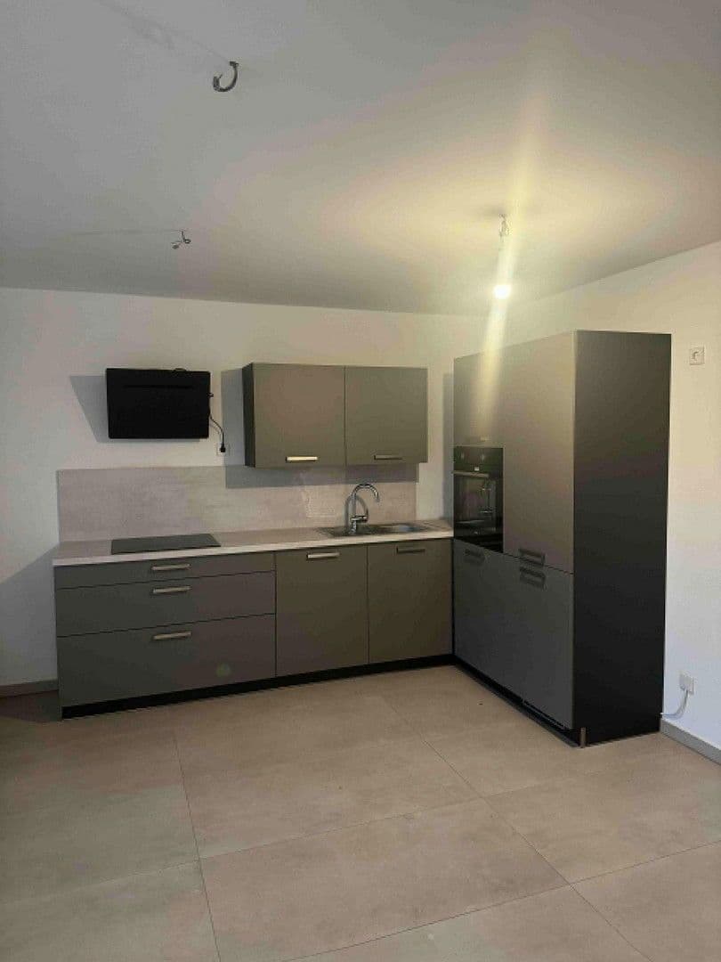 Pronájem bytu 2+kk 84 m², Wendlingen am Neckar, Bádensko-Württembersko Pronájem bytu 2+kk 84 m², Wendlingen am Neckar, Bádensko-Württembersko