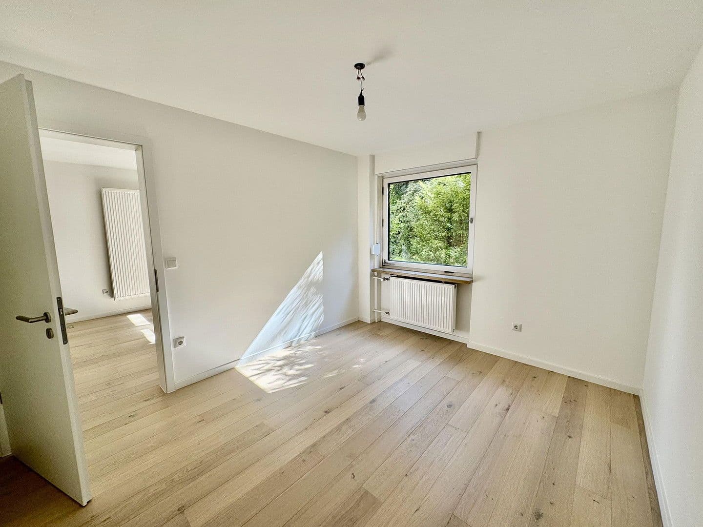 Prodej bytu 3+1 73 m², Oberländerstraße 33, München, Bavorsko Prodej bytu 3+1 73 m², Oberländerstraße 33, München, Bavorsko