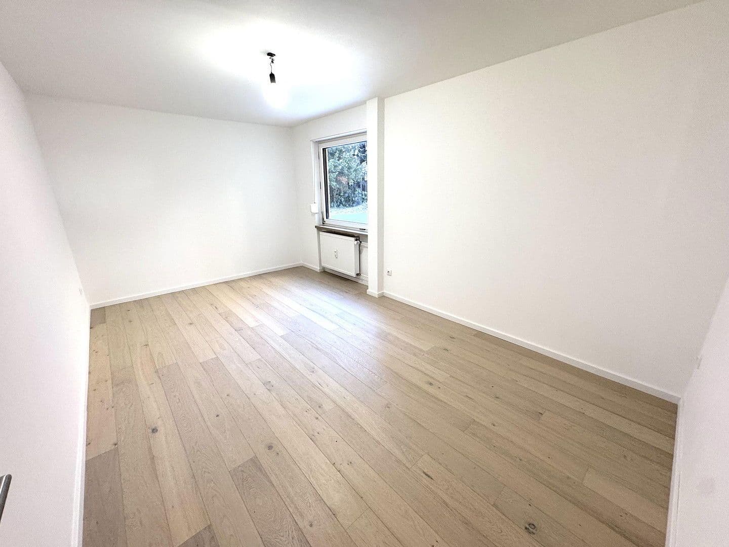 Prodej bytu 3+1 73 m², Oberländerstraße 33, München, Bavorsko Prodej bytu 3+1 73 m², Oberländerstraße 33, München, Bavorsko