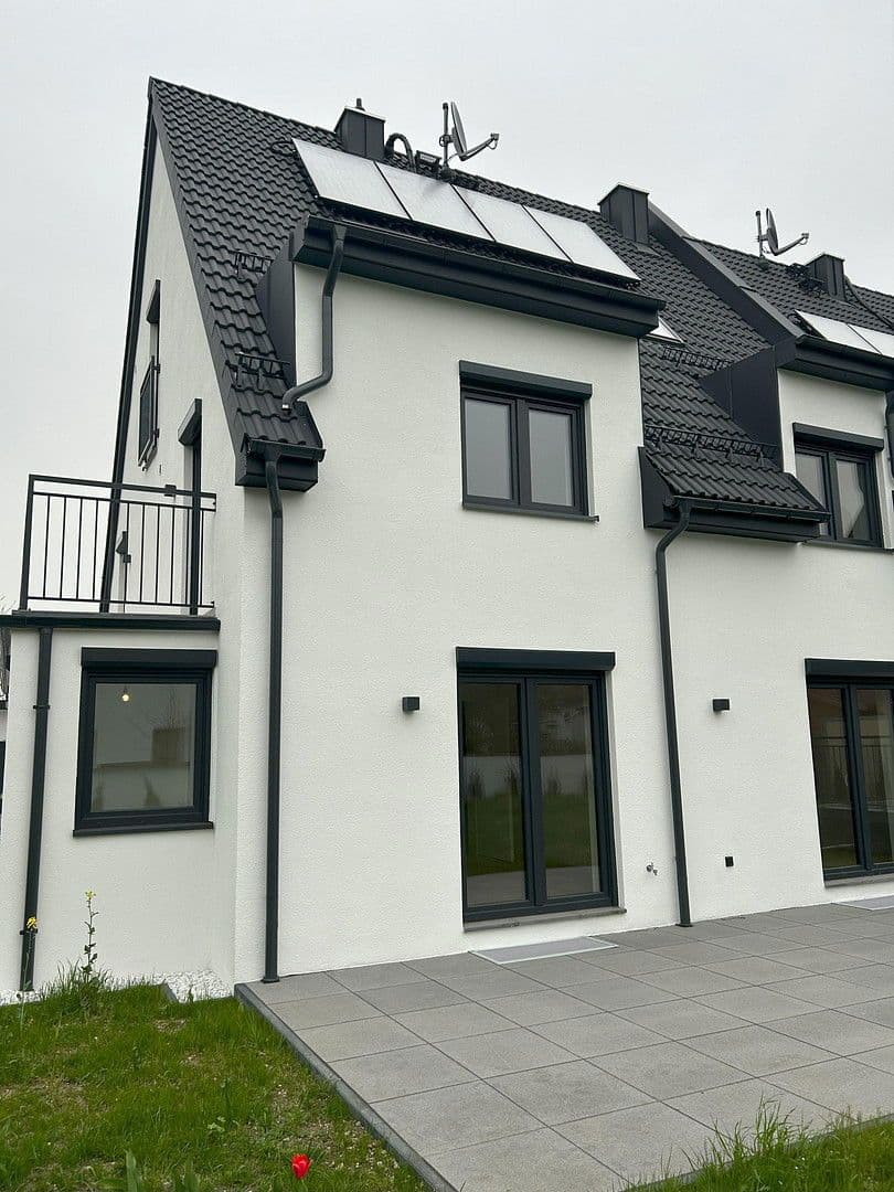 Pronájem bytu 1+1 40 m², Kilihofstr. 2, München, Bavorsko Pronájem bytu 1+1 40 m², Kilihofstr. 2, München, Bavorsko