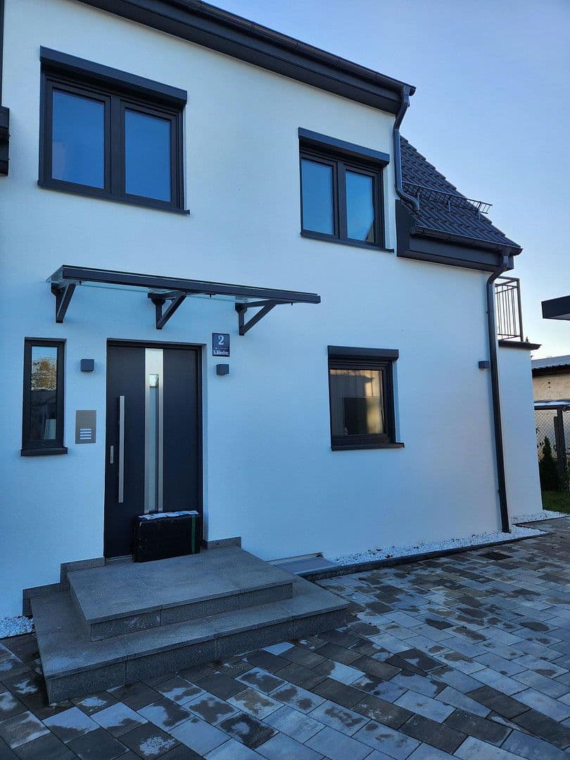 Pronájem bytu 1+1 40 m², Kilihofstr. 2, München, Bavorsko Pronájem bytu 1+1 40 m², Kilihofstr. 2, München, Bavorsko