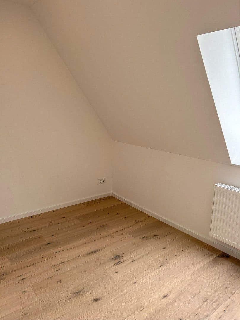 Pronájem bytu 1+1 40 m², Kilihofstr. 2, München, Bavorsko Pronájem bytu 1+1 40 m², Kilihofstr. 2, München, Bavorsko