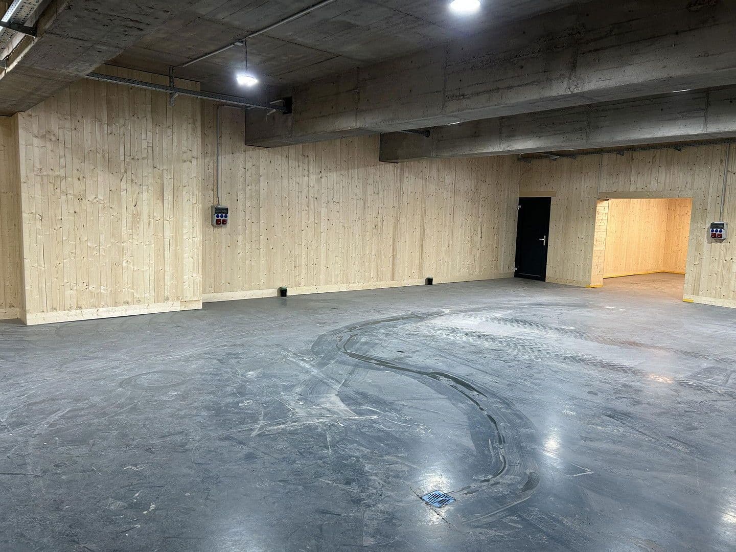 Pronájem nebytového prostoru 250 m², Schöllkrippen, Bavorsko Pronájem nebytového prostoru 250 m², Schöllkrippen, Bavorsko