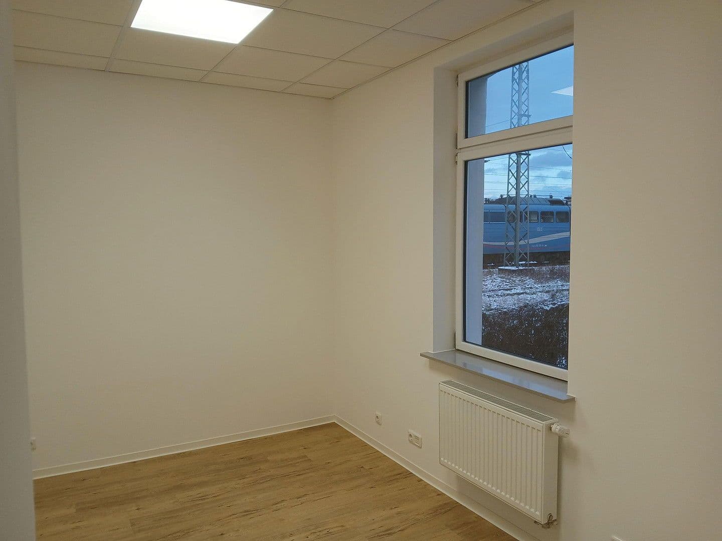 Pronájem kanceláře 58 m², Am Zementwerk 5, Jena, Durynsko Pronájem kanceláře 58 m², Am Zementwerk 5, Jena, Durynsko