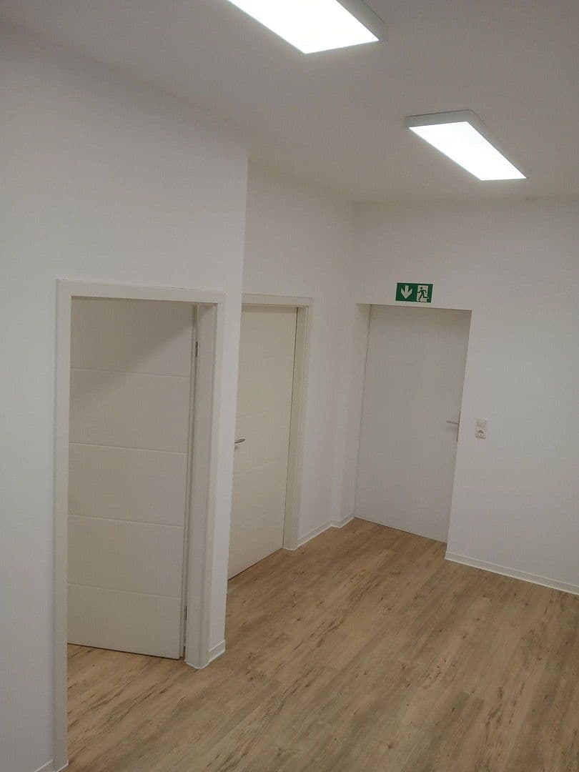 Pronájem kanceláře 58 m², Am Zementwerk 5, Jena, Durynsko Pronájem kanceláře 58 m², Am Zementwerk 5, Jena, Durynsko