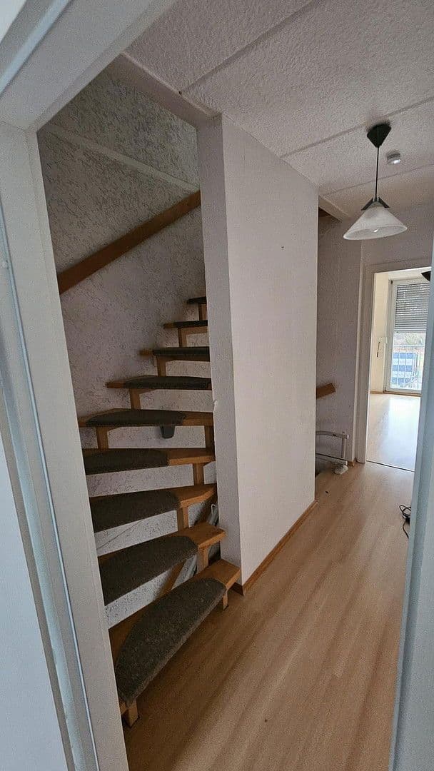 Prodej domu 109 m², pozemek 177 m², Helene-Weber-Str.82, Bonn, Severní Porýní-Vestfálsko Prodej domu 109 m², pozemek 177 m², Helene-Weber-Str.82, Bonn, Severní Porýní-Vestfálsko