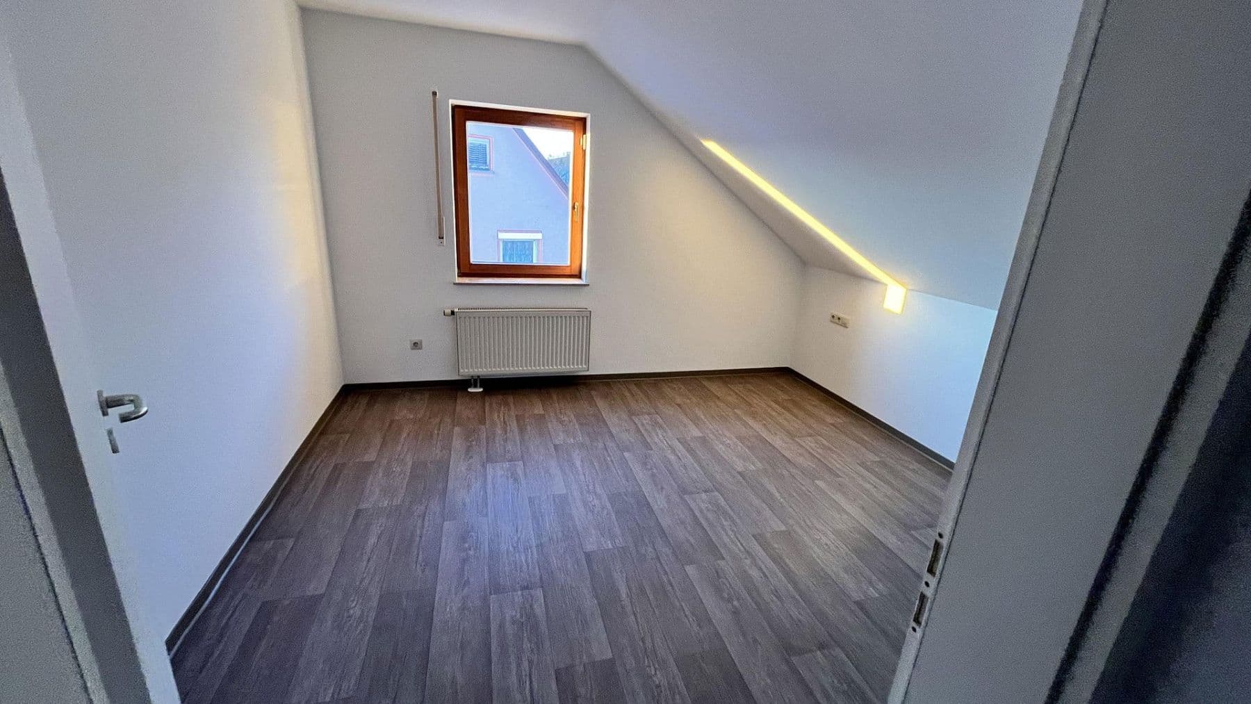 Prodej bytu 3+1 67 m², Wüstenrot, Bádensko-Württembersko Prodej bytu 3+1 67 m², Wüstenrot, Bádensko-Württembersko