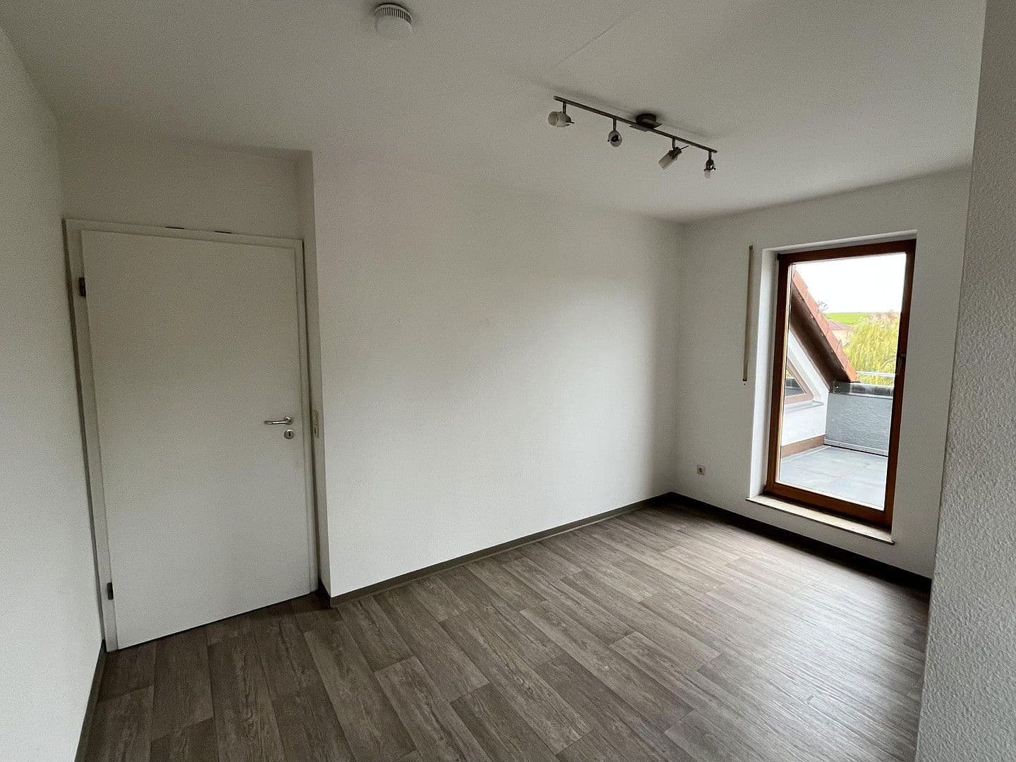 Prodej bytu 3+1 67 m², Wüstenrot, Bádensko-Württembersko Prodej bytu 3+1 67 m², Wüstenrot, Bádensko-Württembersko