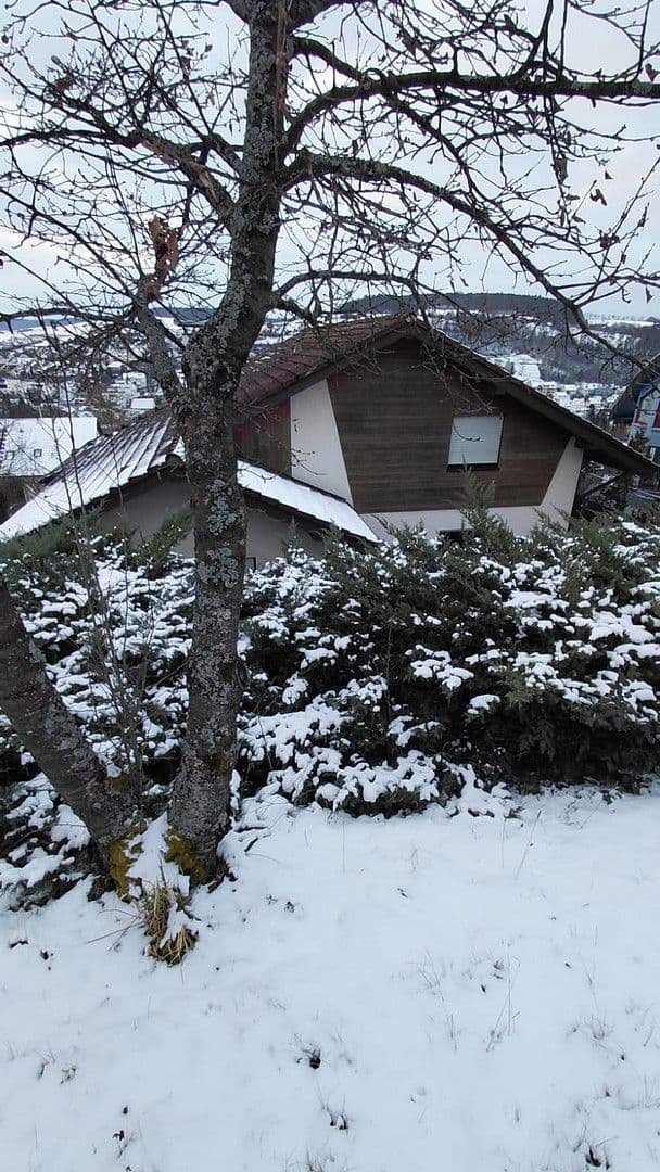 Prodej domu 220 m², pozemek 815 m², Bad Mergentheim, Bádensko-Württembersko Prodej domu 220 m², pozemek 815 m², Bad Mergentheim, Bádensko-Württembersko