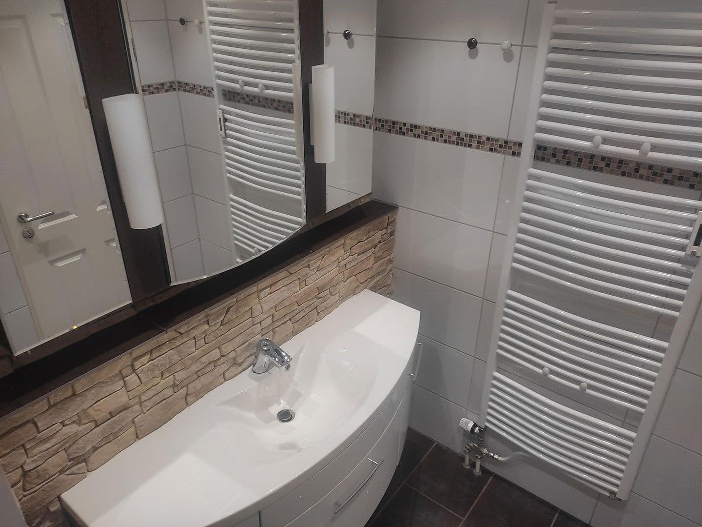 Pronájem bytu 2+1 80 m², Deutzer Straße 68, Neuss, Severní Porýní-Vestfálsko Pronájem bytu 2+1 80 m², Deutzer Straße 68, Neuss, Severní Porýní-Vestfálsko