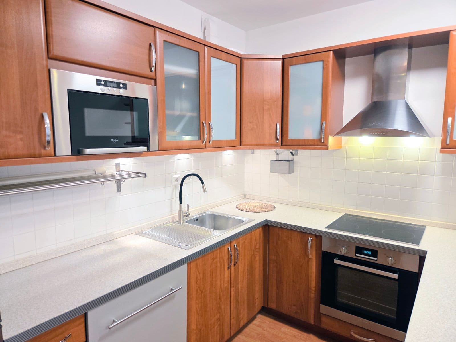 Pronájem bytu 3+kk 75 m², Kloboučnická, Praha, Praha Pronájem bytu 3+kk 75 m², Kloboučnická, Praha, Praha