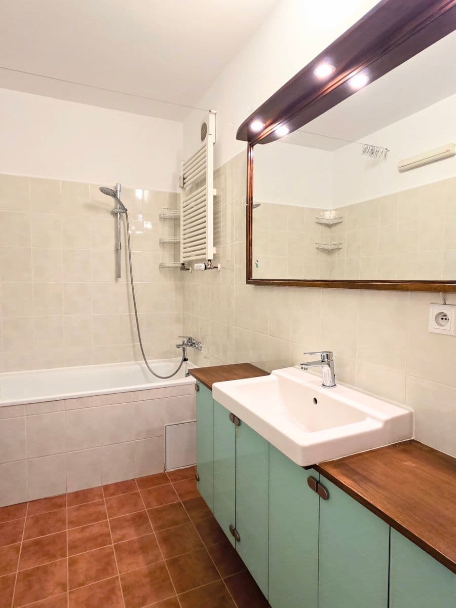 Pronájem bytu 3+kk 75 m², Kloboučnická, Praha, Praha Pronájem bytu 3+kk 75 m², Kloboučnická, Praha, Praha