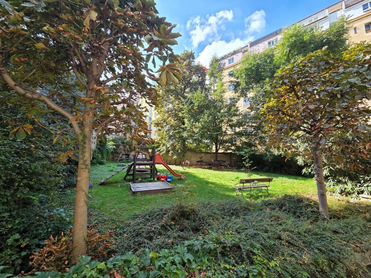 Pronájem bytu 3+kk 75 m², Kloboučnická, Praha, Praha Pronájem bytu 3+kk 75 m², Kloboučnická, Praha, Praha