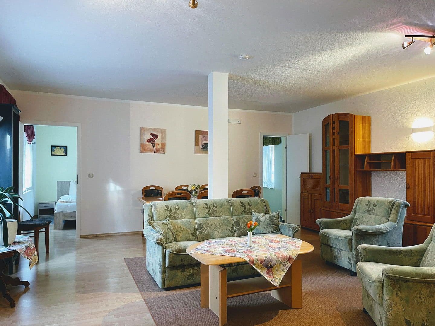 Prodej domu 1.040 m², pozemek 1.400 m², Hauptstraße 50, Bad Langensalza, Durynsko Prodej domu 1.040 m², pozemek 1.400 m², Hauptstraße 50, Bad Langensalza, Durynsko