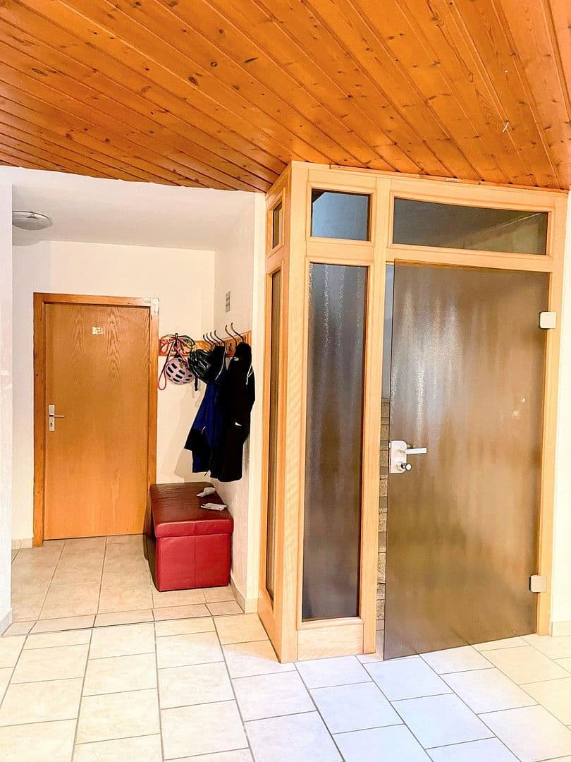 Prodej domu 1.040 m², pozemek 1.400 m², Hauptstraße 50, Bad Langensalza, Durynsko Prodej domu 1.040 m², pozemek 1.400 m², Hauptstraße 50, Bad Langensalza, Durynsko