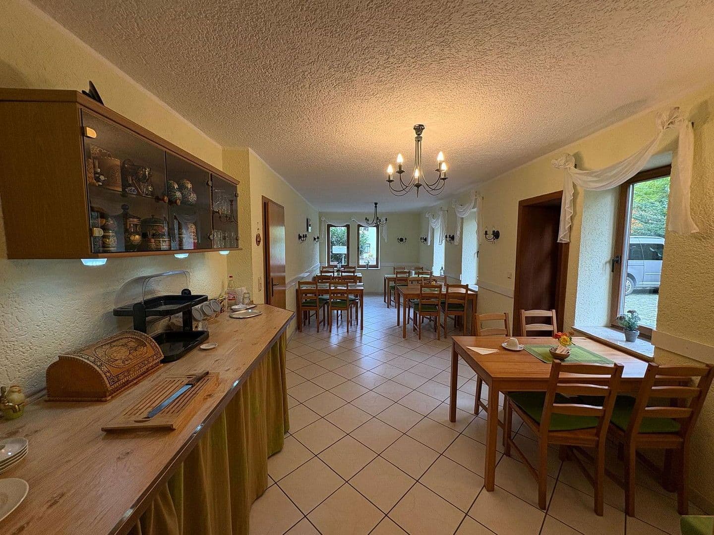 Prodej domu 1.040 m², pozemek 1.400 m², Hauptstraße 50, Bad Langensalza, Durynsko Prodej domu 1.040 m², pozemek 1.400 m², Hauptstraße 50, Bad Langensalza, Durynsko