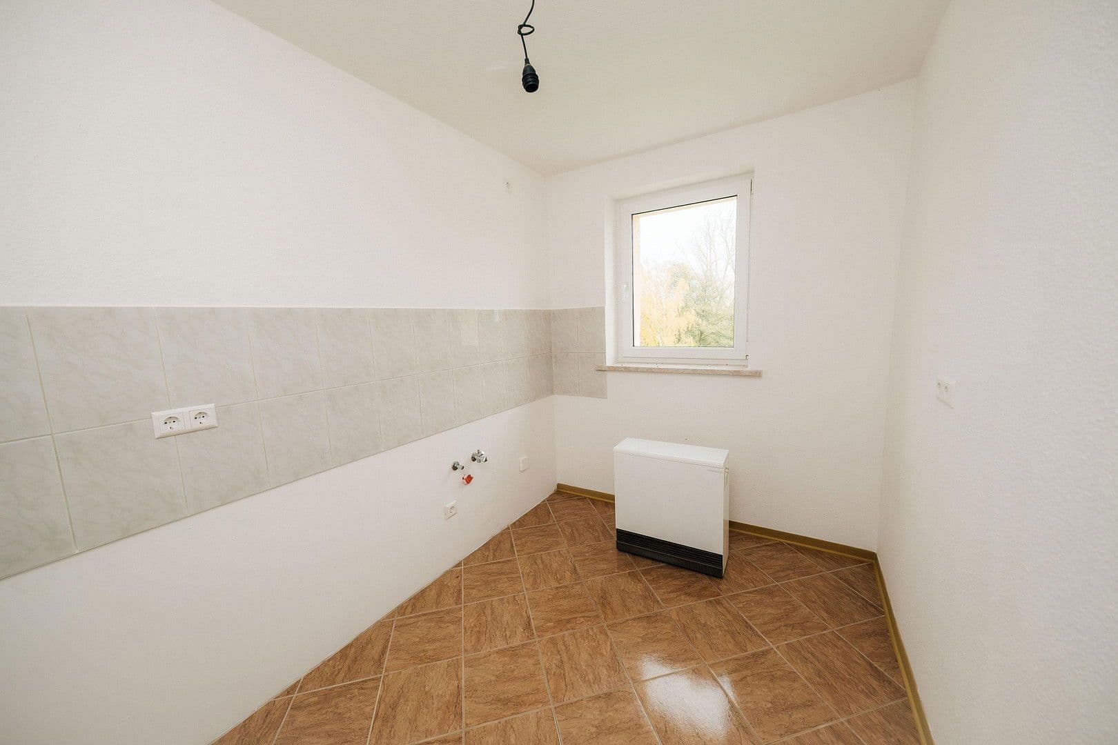 Pronájem bytu 3+1 60 m², Jesewitz, Sasko Pronájem bytu 3+1 60 m², Jesewitz, Sasko