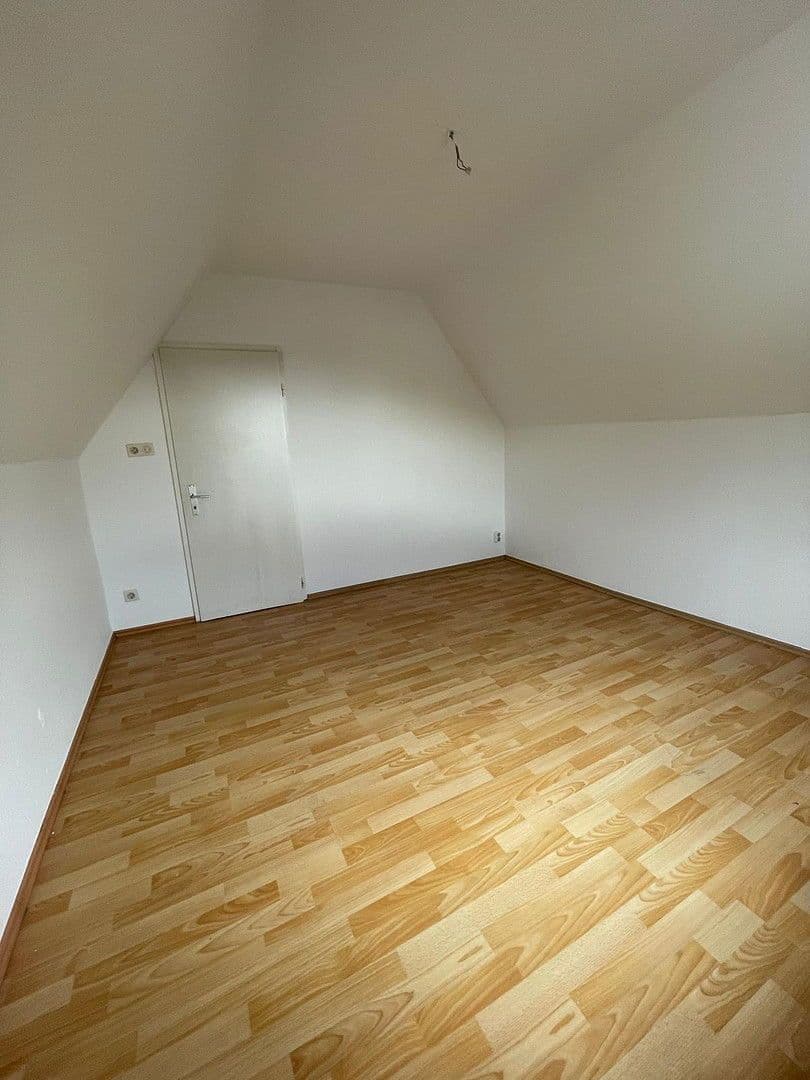 Pronájem bytu 3+1 50 m², In der Wüste 39, Leverkusen, Severní Porýní-Vestfálsko Pronájem bytu 3+1 50 m², In der Wüste 39, Leverkusen, Severní Porýní-Vestfálsko