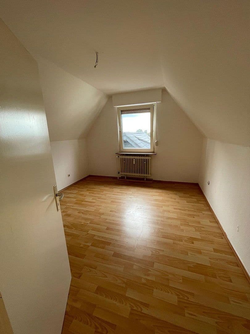 Pronájem bytu 3+1 50 m², In der Wüste 39, Leverkusen, Severní Porýní-Vestfálsko Pronájem bytu 3+1 50 m², In der Wüste 39, Leverkusen, Severní Porýní-Vestfálsko